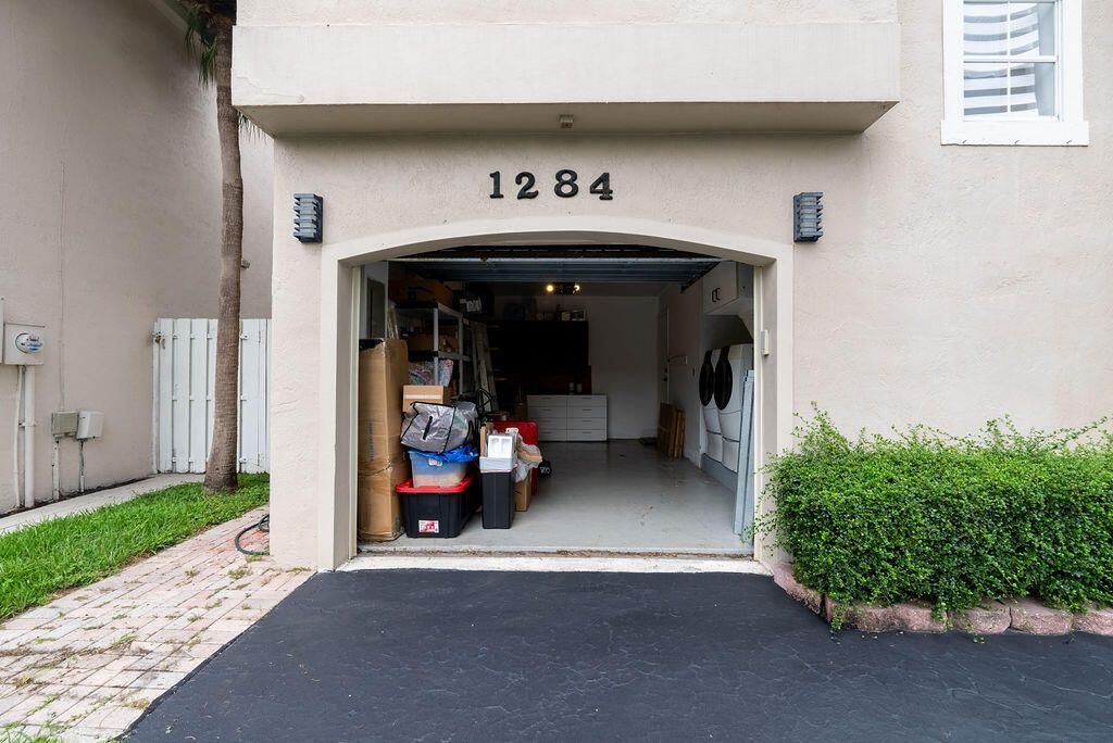 1284 NW 125th Terrace, Sunrise, FL 33323 Photo