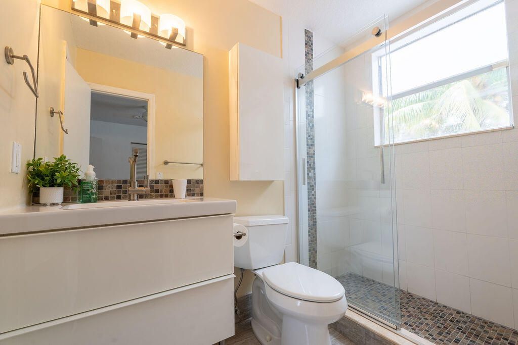 1284 NW 125th Terrace, Sunrise, FL 33323 Photo
