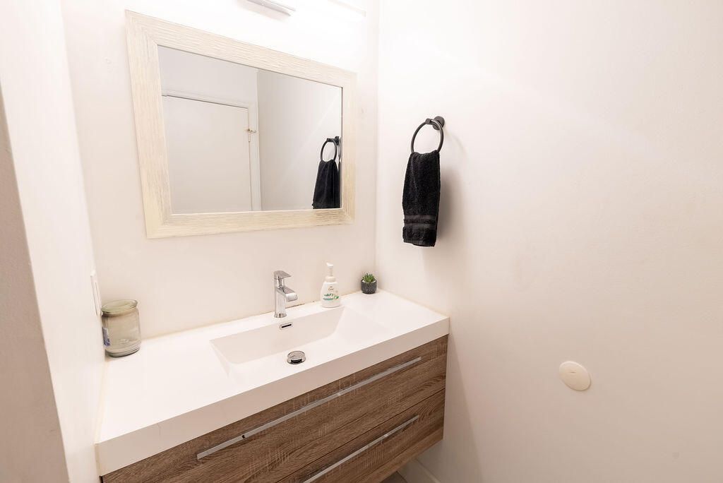 1284 NW 125th Terrace, Sunrise, FL 33323 Photo