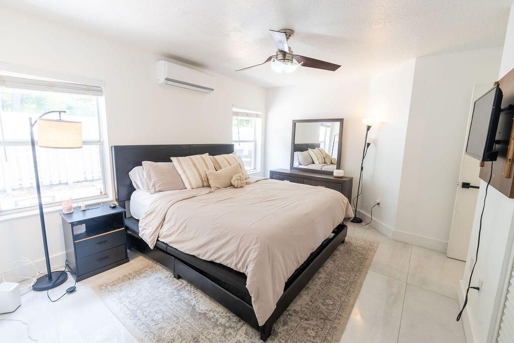 1284 NW 125th Terrace, Sunrise, FL 33323 Photo