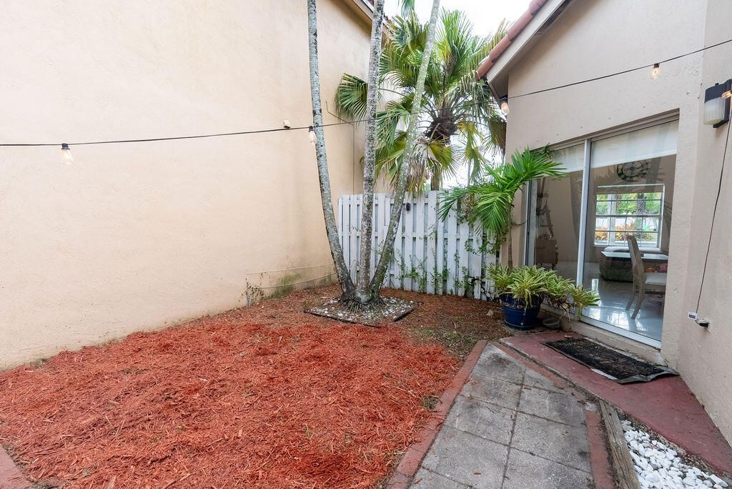 1284 NW 125th Terrace, Sunrise, FL 33323 Photo