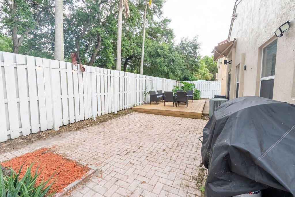 1284 NW 125th Terrace, Sunrise, FL 33323 Photo