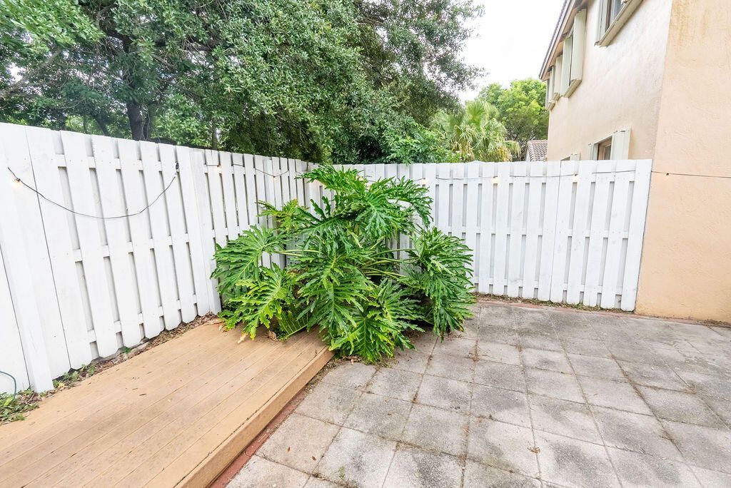 1284 NW 125th Terrace, Sunrise, FL 33323 Photo