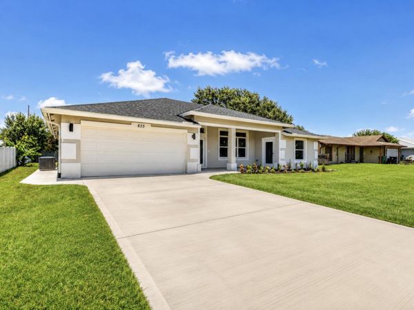 655 SW Seagull Terrace, Port St. Lucie, FL 34953