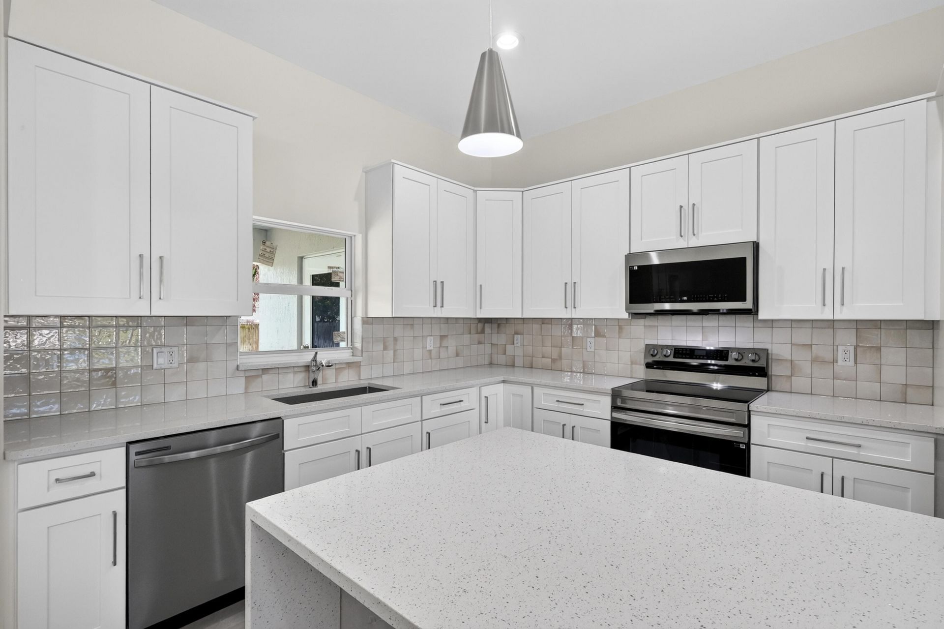 655 SW Seagull Terrace, Port Saint Lucie, FL 34953 Photo