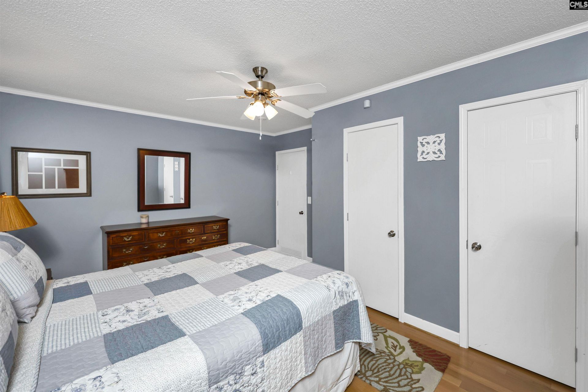447 Payes Point Photo 18
