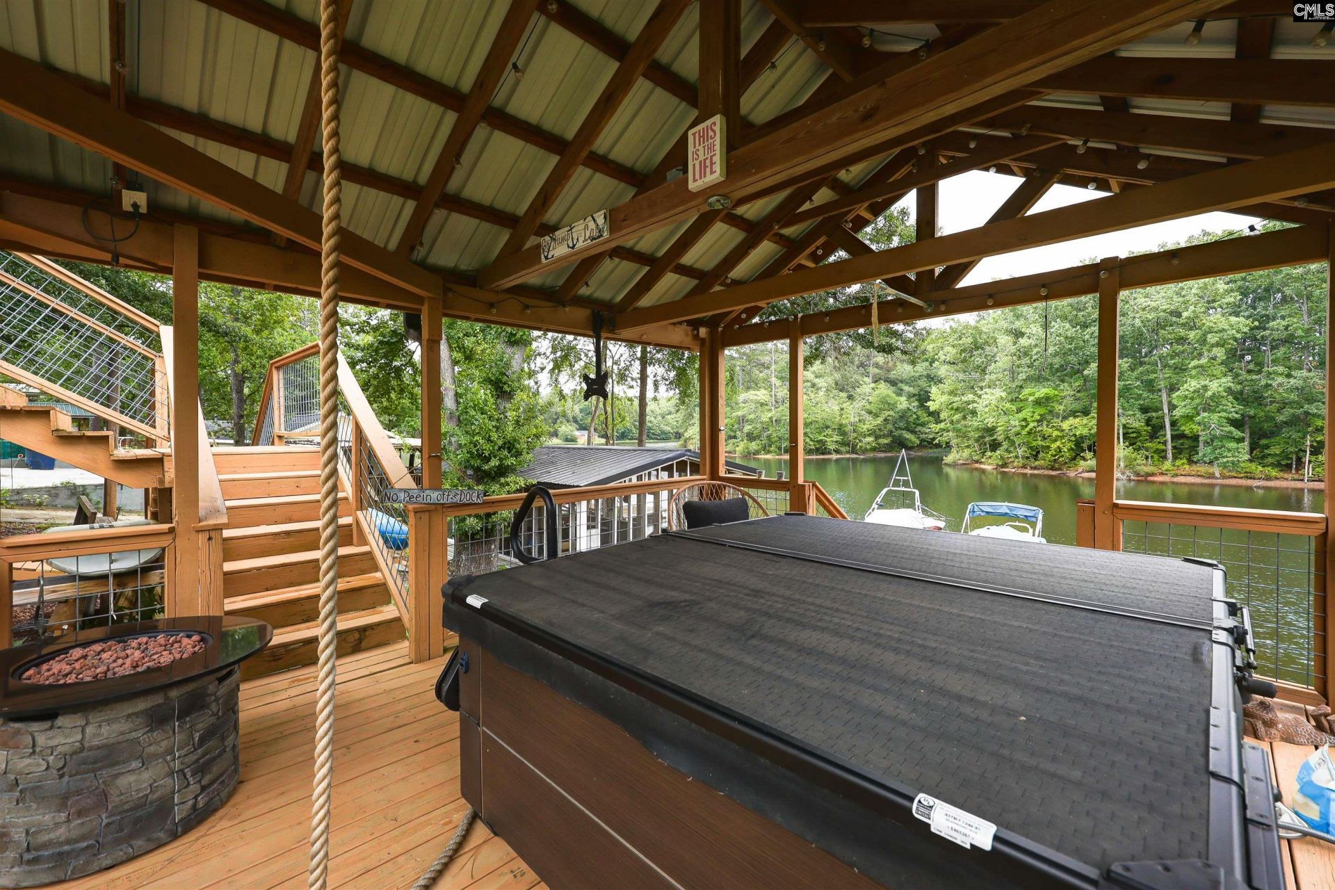 447 Payes Point Photo 33