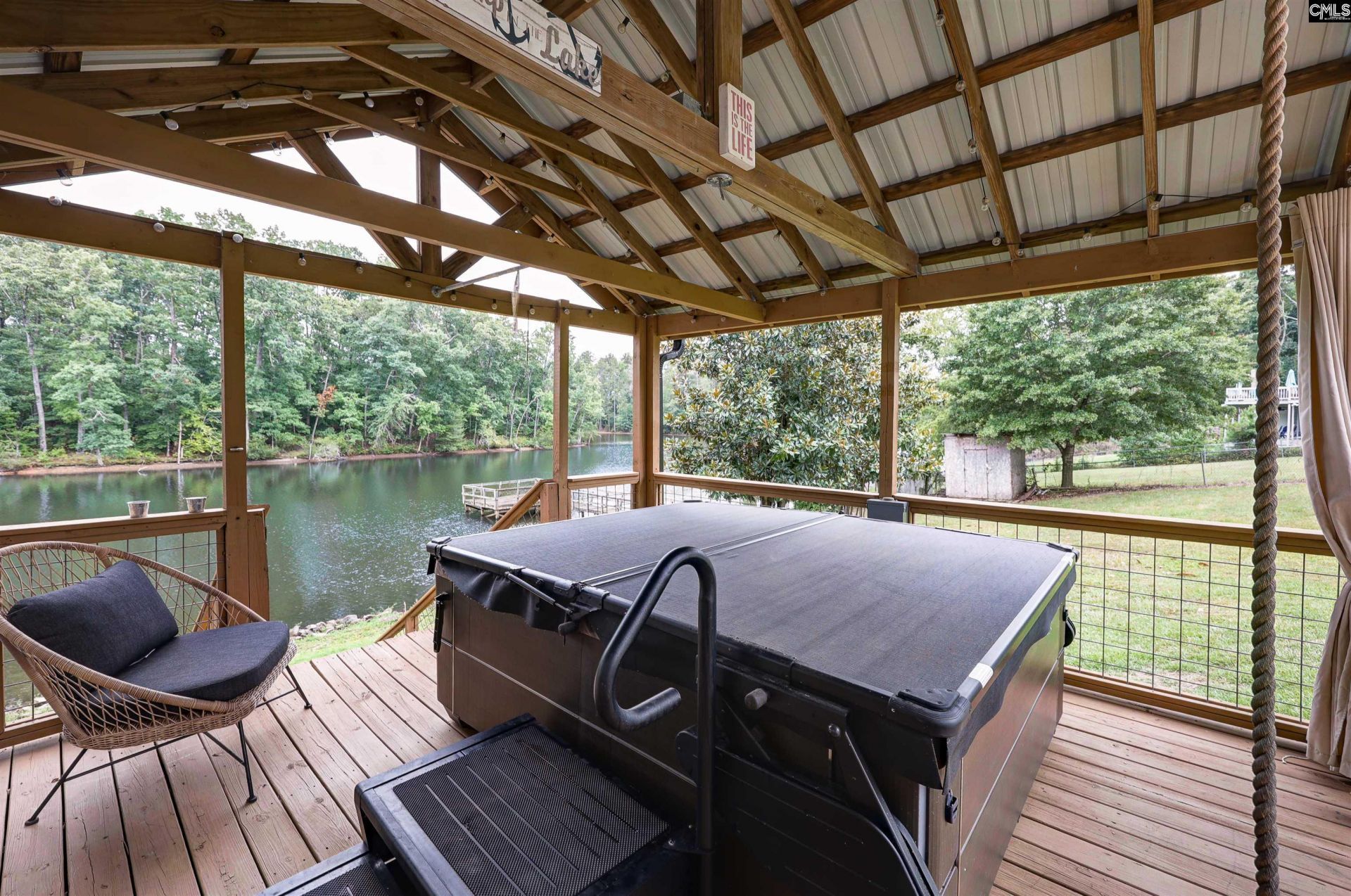 447 Payes Point Photo 34