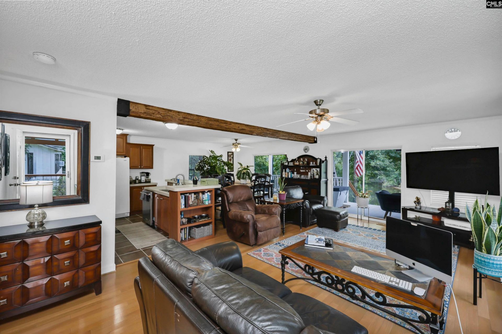 447 Payes Point Photo 8