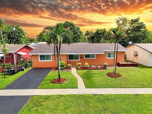 5921 NW 15th St , Sunrise, FL 33313