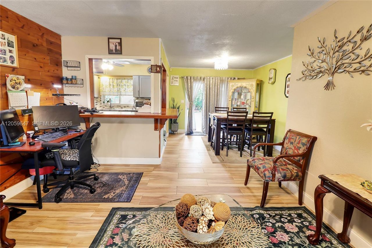 5921 NW 15th St , Sunrise, FL 33313 Photo