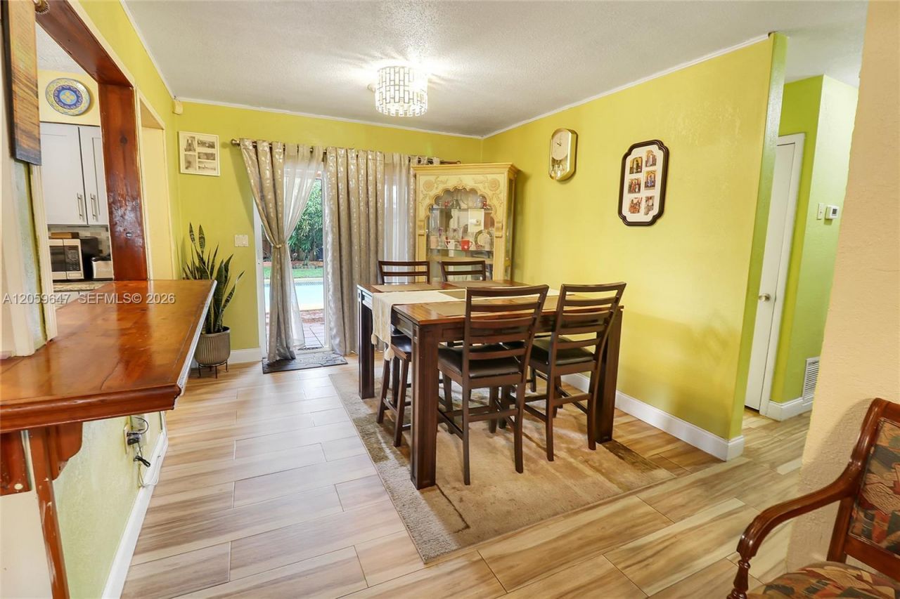 5921 NW 15th St , Sunrise, FL 33313 Photo