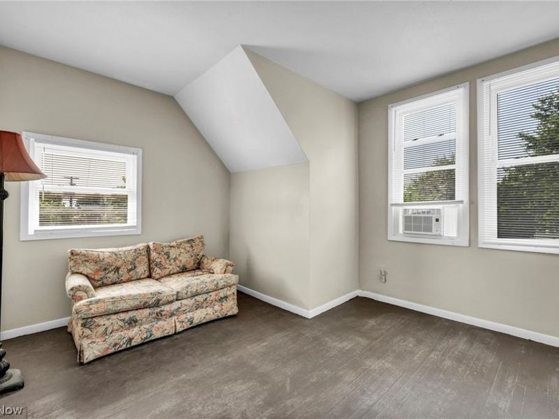 11740 Geraldine Avenue, Cleveland, OH 44111 Photo 22