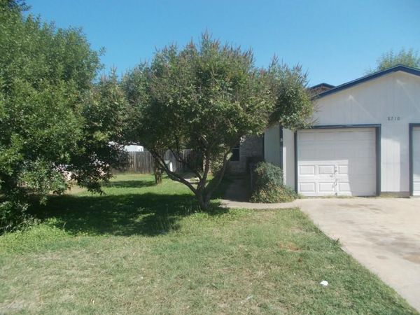 8710 Piney Point DR, Unit B, Austin, TX 78729