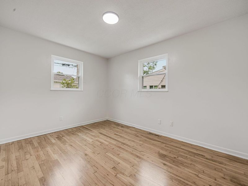 510 Pierce Avenue , Columbus, OH 43213 Photo 11