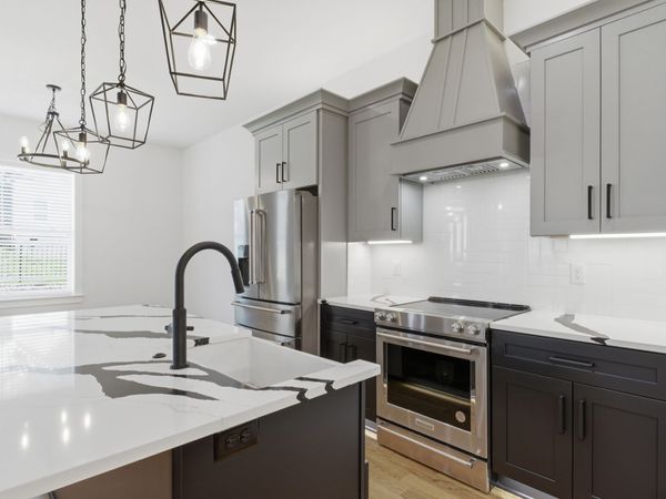 2310 18th Ave N, Nashville, TN 37208