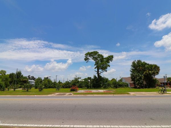 14 W 11th Street , Panama City, FL 32401