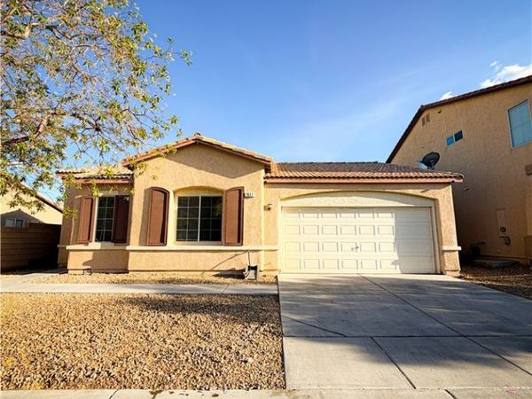 7637 Pioneer Ranch Avenue , Las Vegas, NV 89113