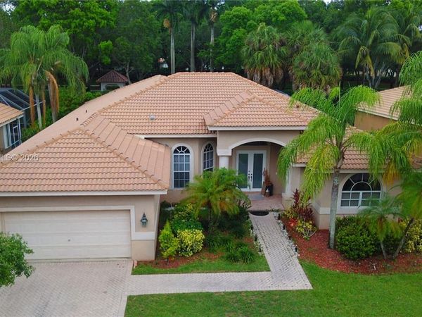 3937 Nighthawk Dr, Weston, FL 33331