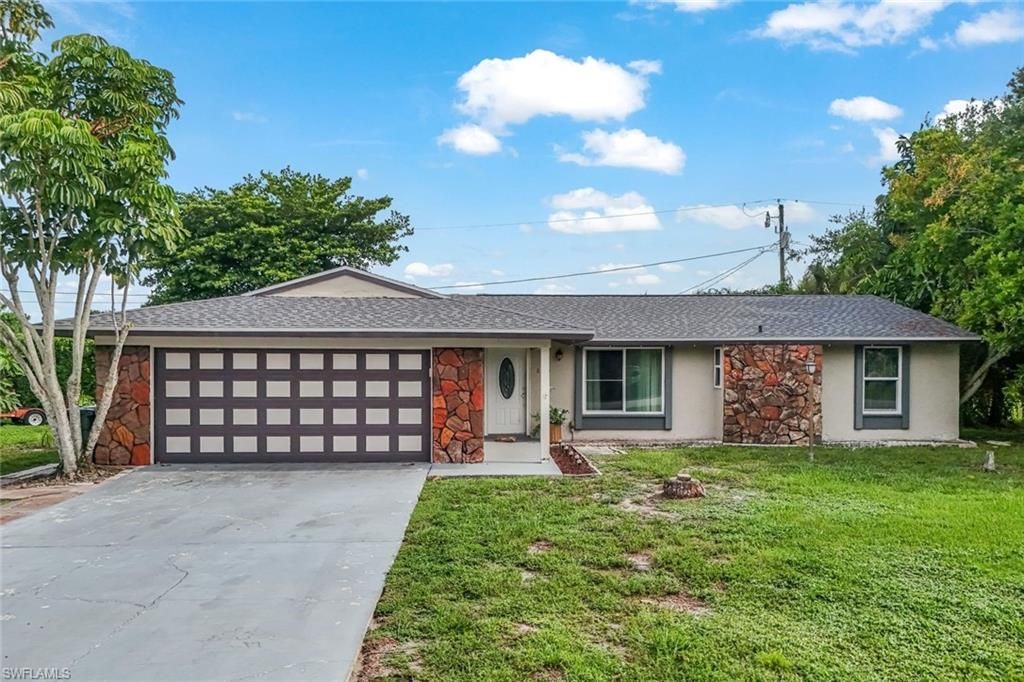 8110 Valencia Rd, Fort Myers, FL 33967 Photo