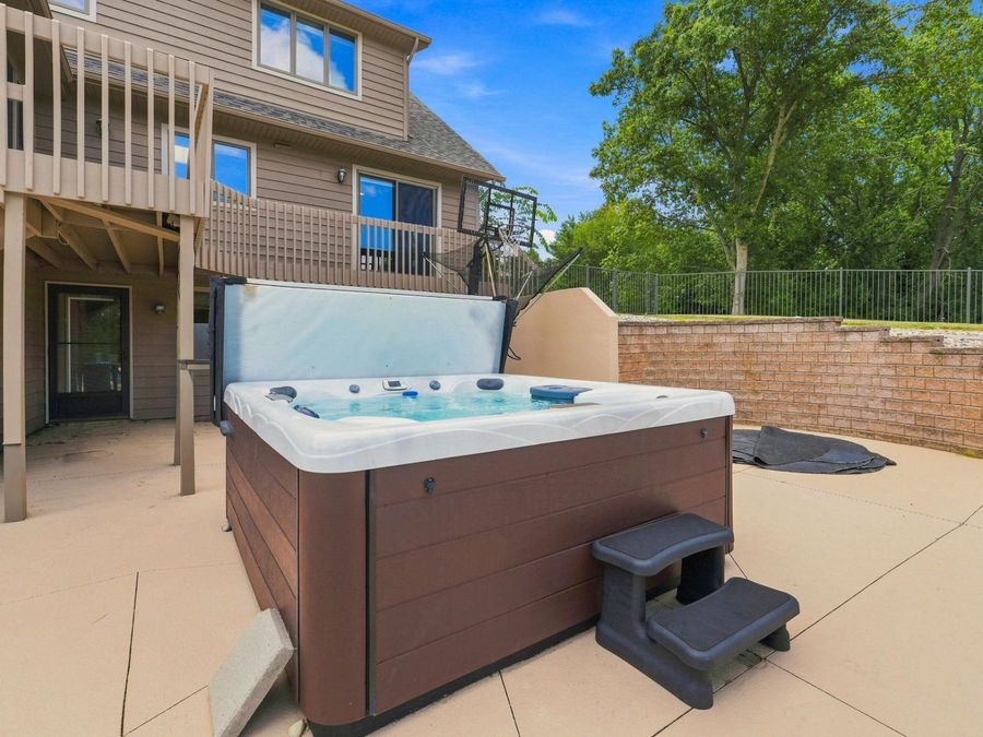 Property Image 32