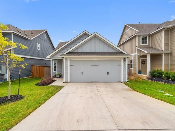 117 Wind Flower LN, Liberty Hill, TX 78642