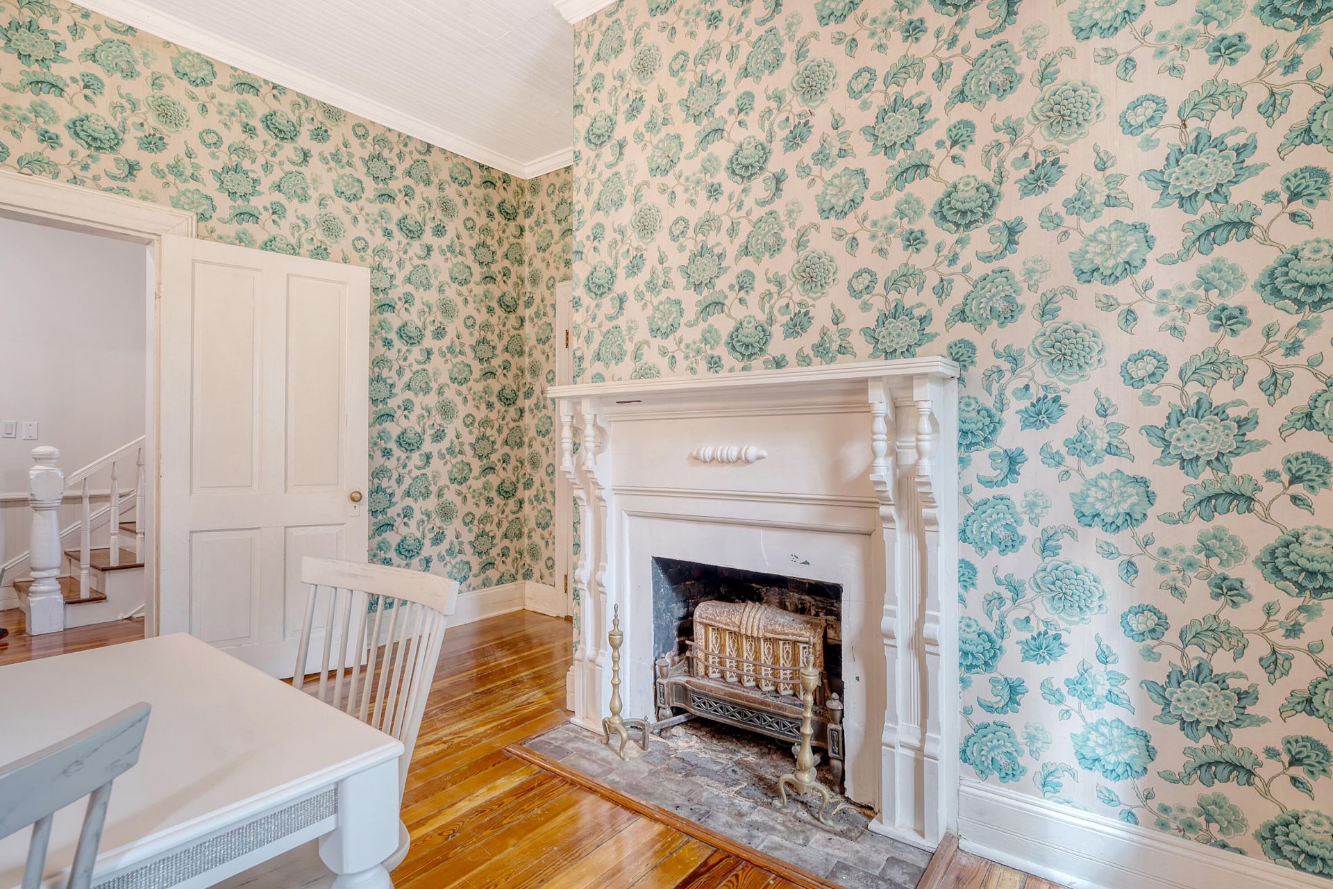 291 Edward Street Photo 7