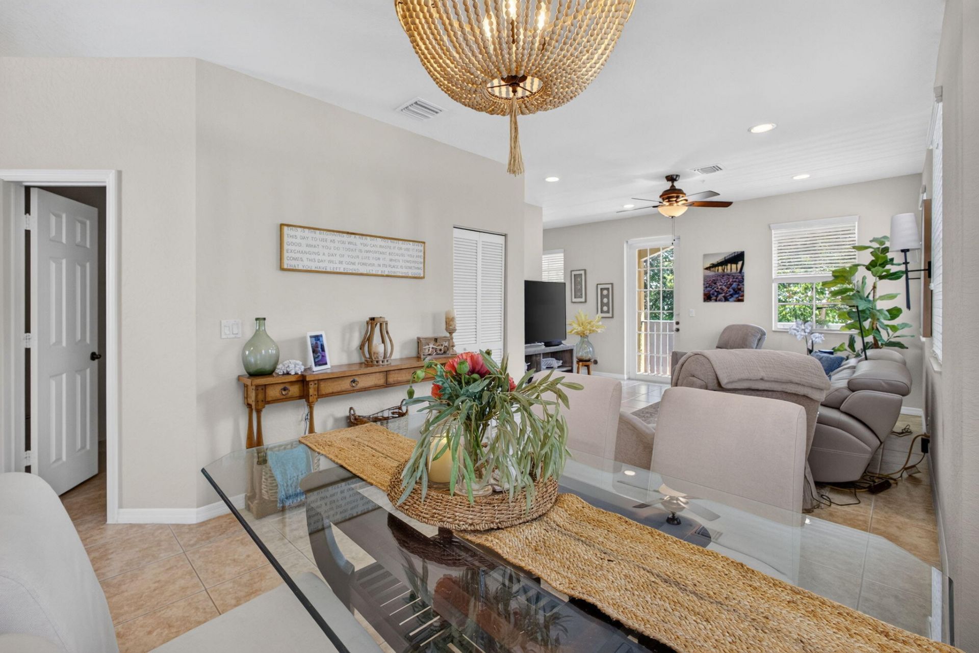 128 W Royal Palm Circle, Unit 101, Jupiter, FL 33458 Photo