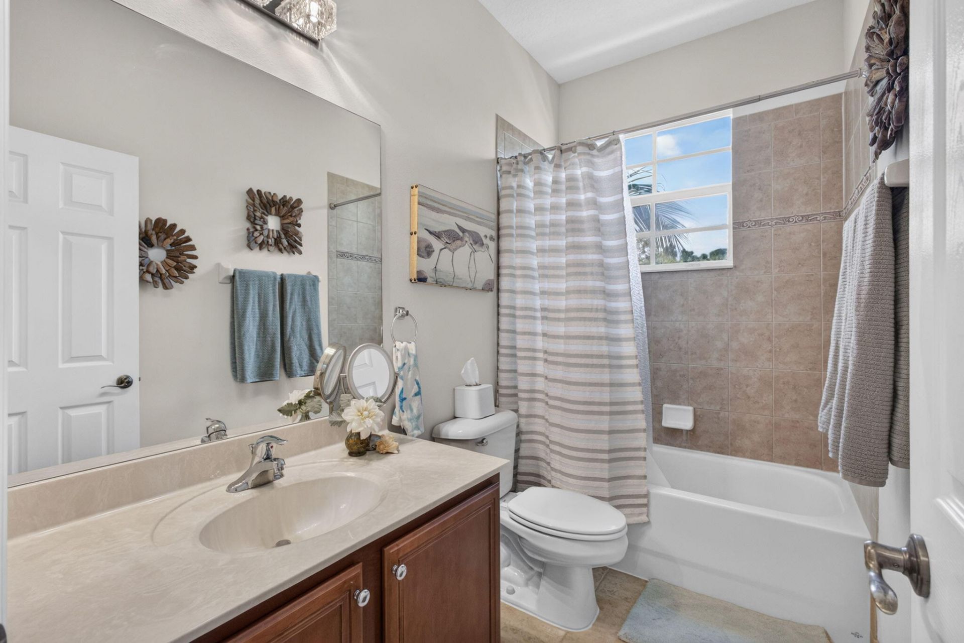 128 W Royal Palm Circle, Unit 101, Jupiter, FL 33458 Photo