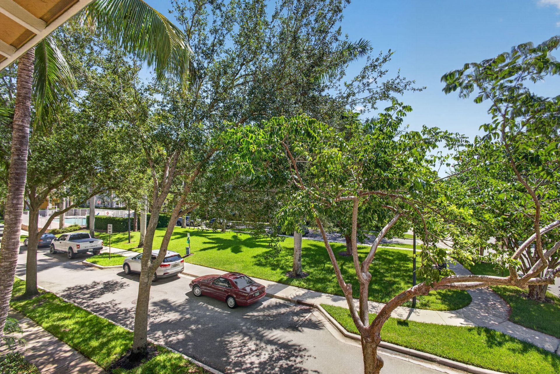 128 W Royal Palm Circle, Unit 101, Jupiter, FL 33458 Photo