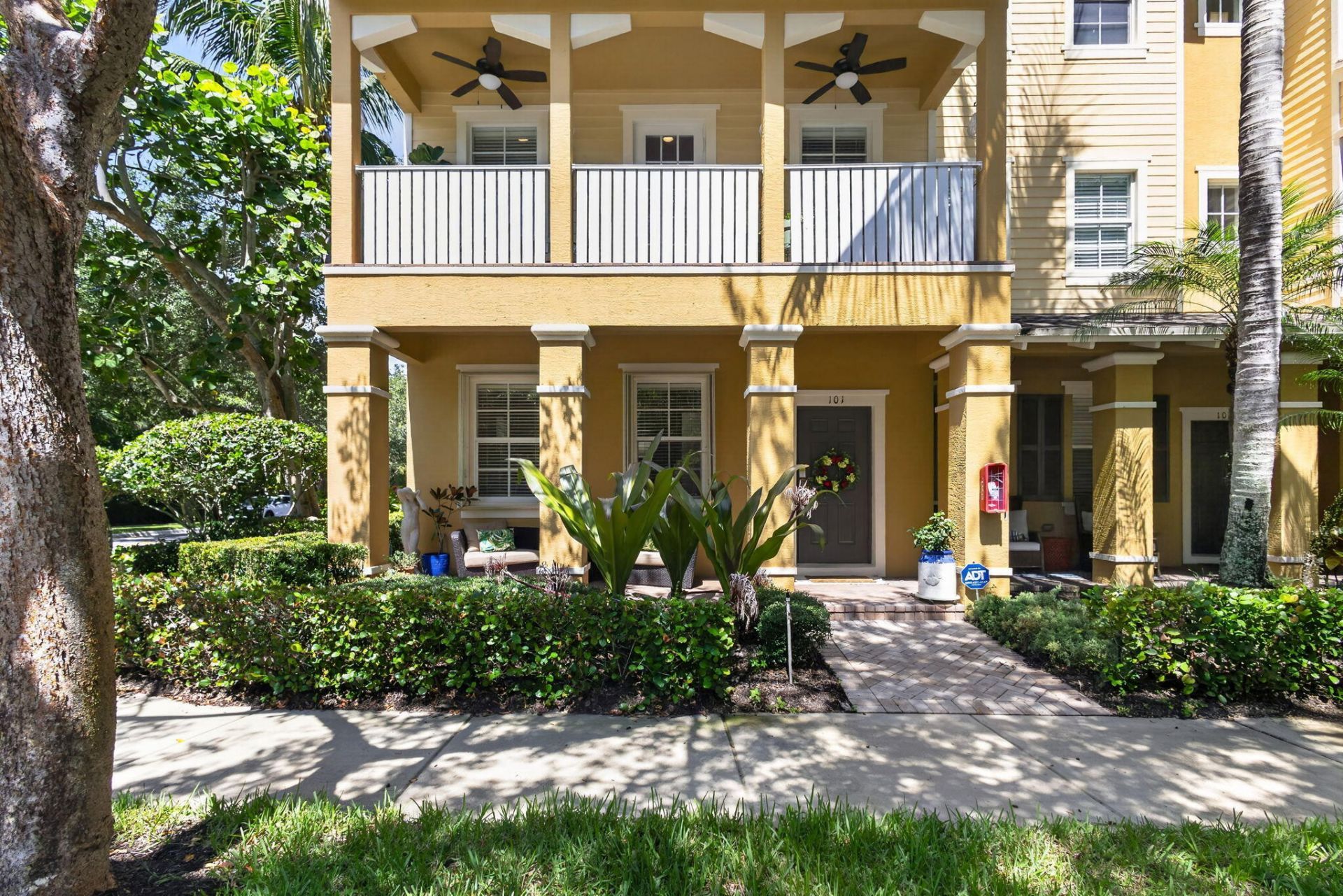 128 W Royal Palm Circle, Unit 101, Jupiter, FL 33458 Photo