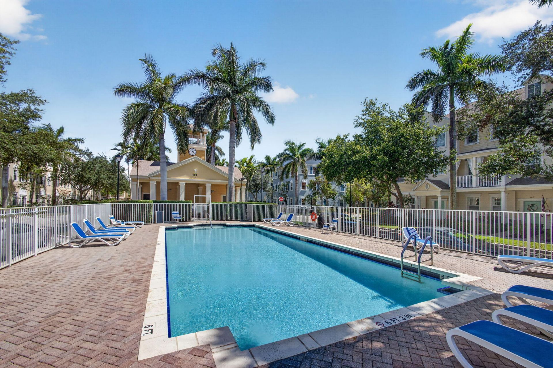 128 W Royal Palm Circle, Unit 101, Jupiter, FL 33458 Photo