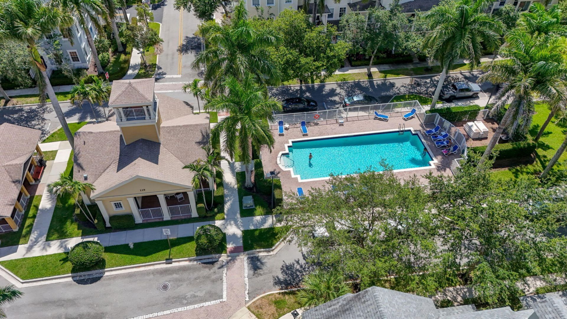 128 W Royal Palm Circle, Unit 101, Jupiter, FL 33458 Photo