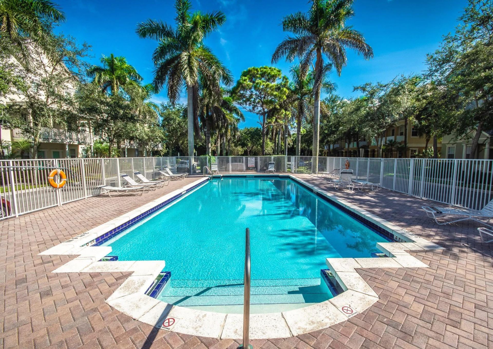128 W Royal Palm Circle, Unit 101, Jupiter, FL 33458 Photo
