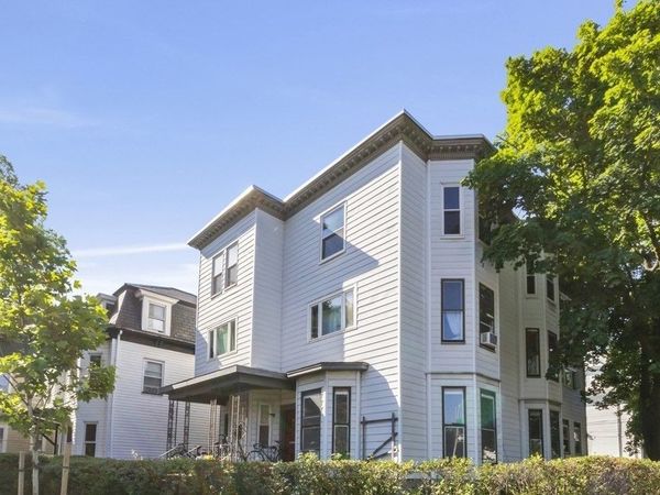 1560 Cambridge Street, Unit 2, Cambridge, MA 02139