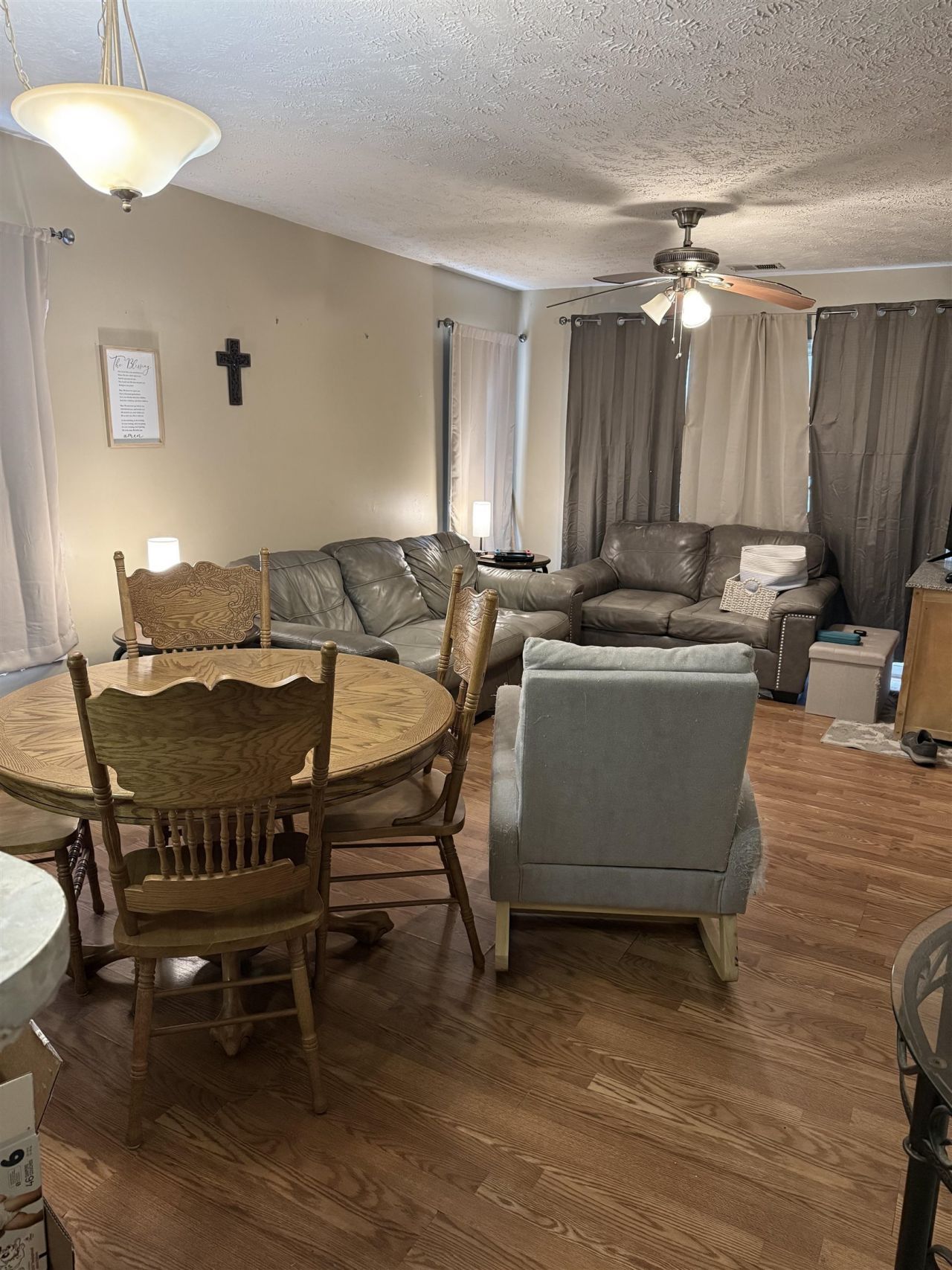440 Red River Ct. Photo 4