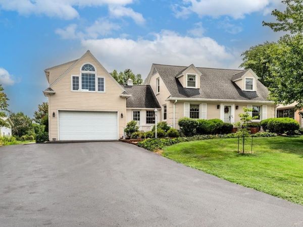 5313 Oak Hill Road, Evansville, IN 47711