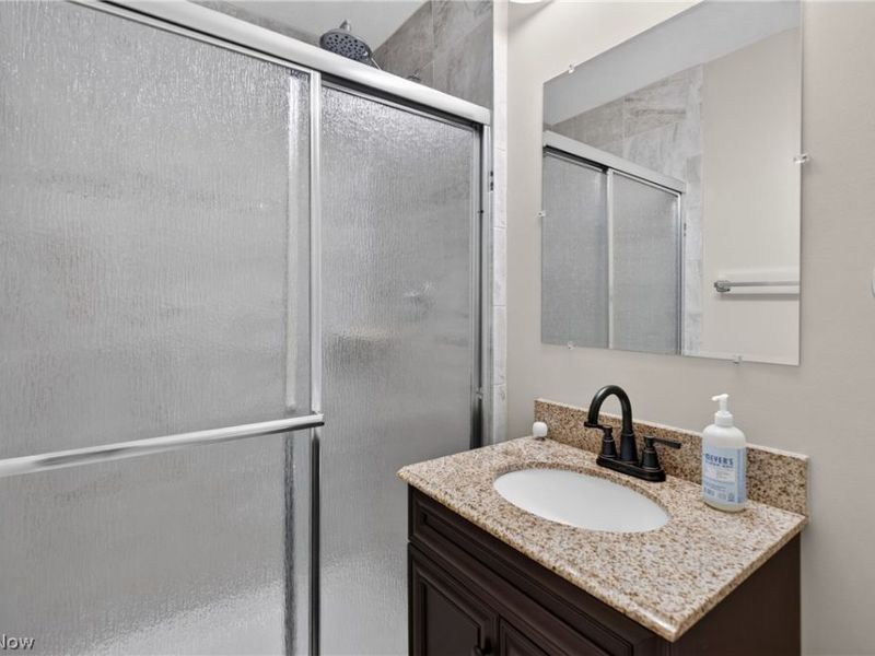 25077 Deerfield Drive, North Olmsted, OH 44070 Photo 17