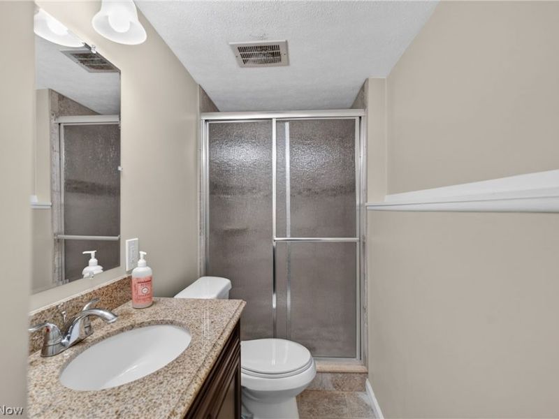 25077 Deerfield Drive, North Olmsted, OH 44070 Photo 19