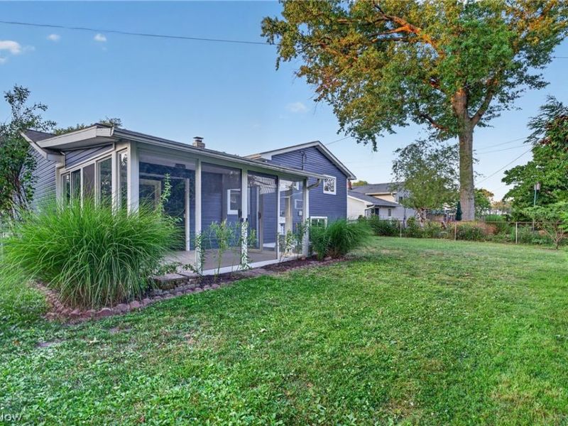 25077 Deerfield Drive, North Olmsted, OH 44070 Photo 23