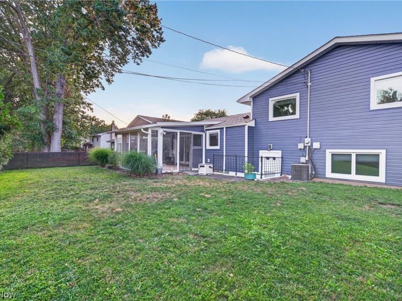 25077 Deerfield Drive, North Olmsted, OH 44070 Photo 24