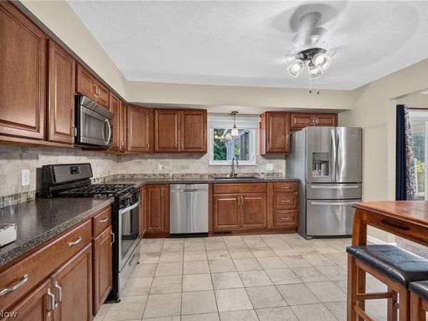 25077 Deerfield Drive , North Olmsted, OH 44070