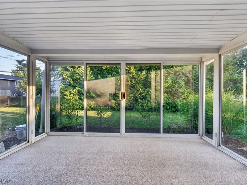 25077 Deerfield Drive, North Olmsted, OH 44070 Photo 7