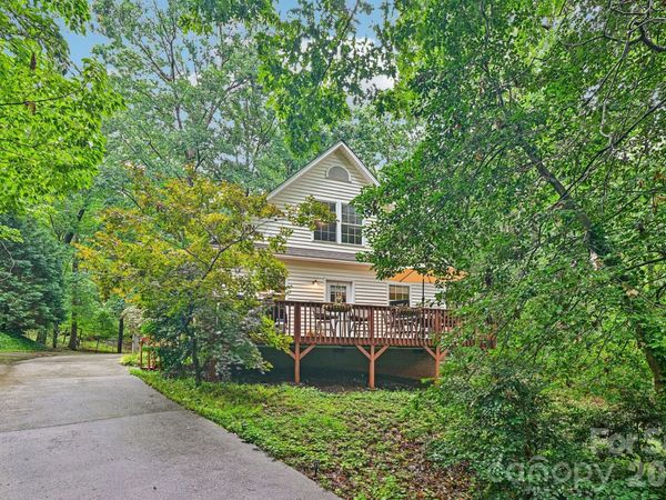 8658 Dog Leg Road , Mooresville, NC 28673