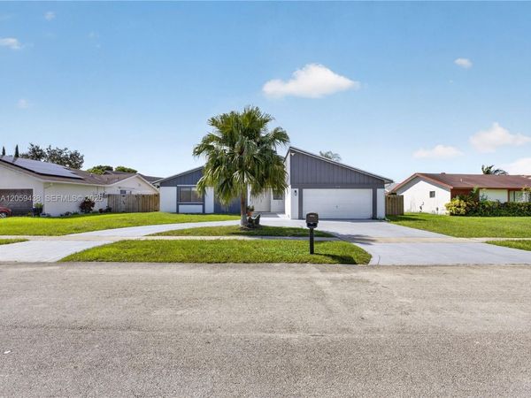 9428 NW 46th Ct , Sunrise, FL 33351