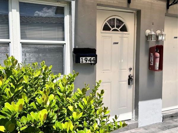 Unit 1, Hollywood, FL 33020