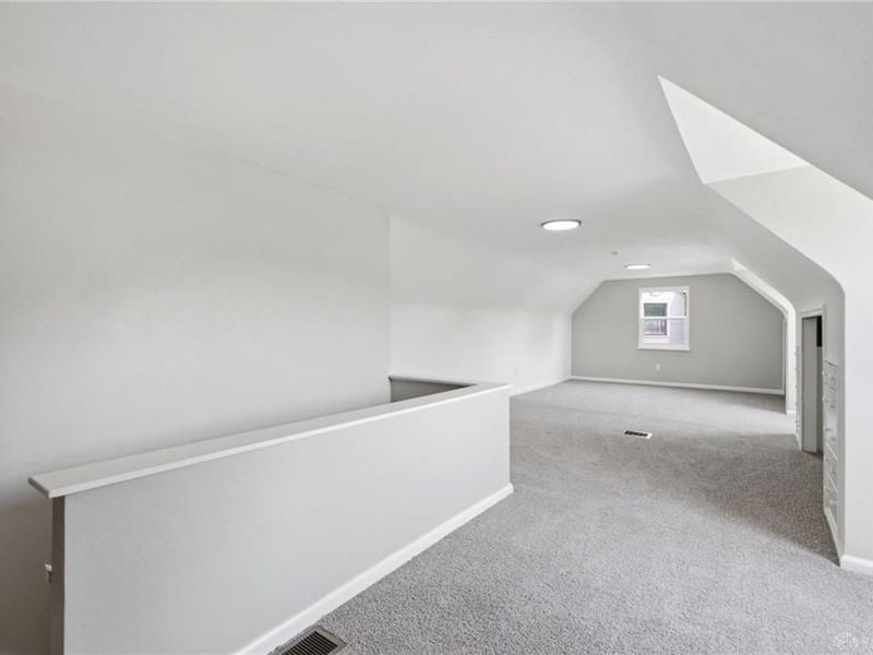 1045 Berkshire Road, Dayton, OH 45419 Photo 22