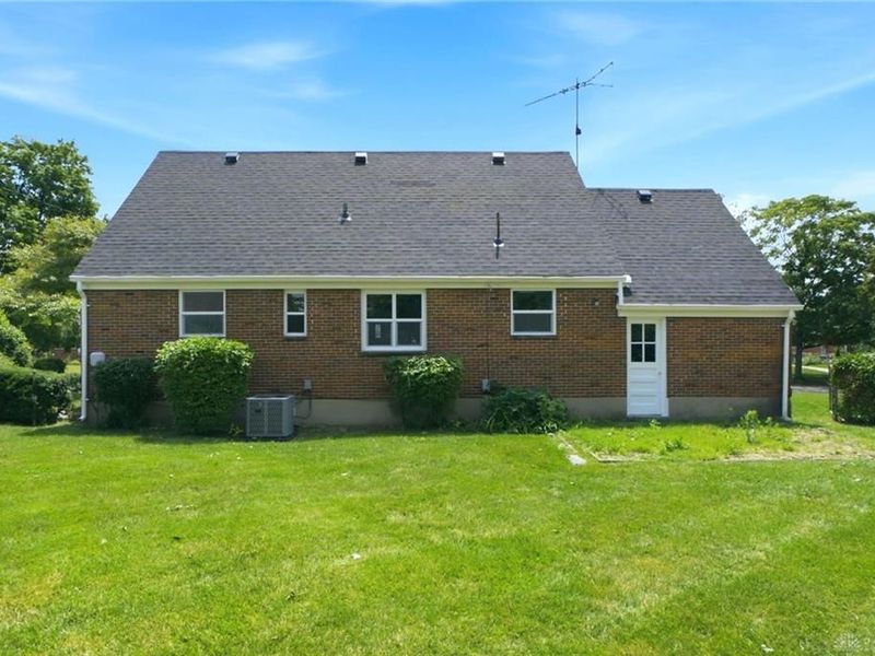 1045 Berkshire Road, Dayton, OH 45419 Photo 36