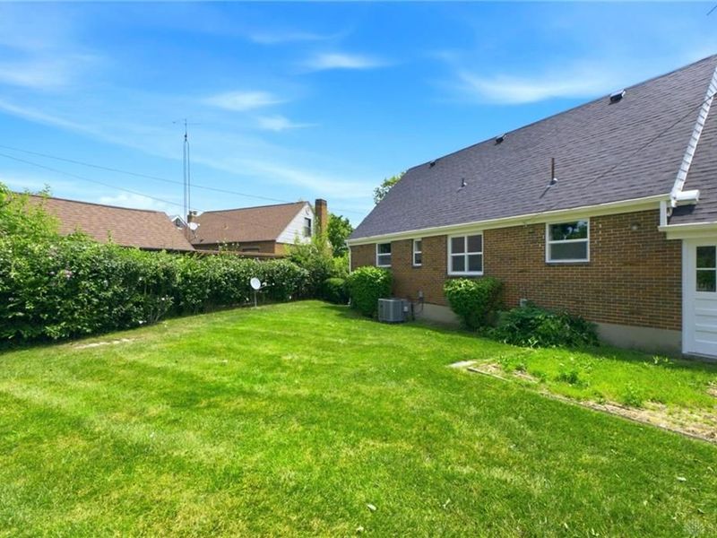1045 Berkshire Road, Dayton, OH 45419 Photo 39