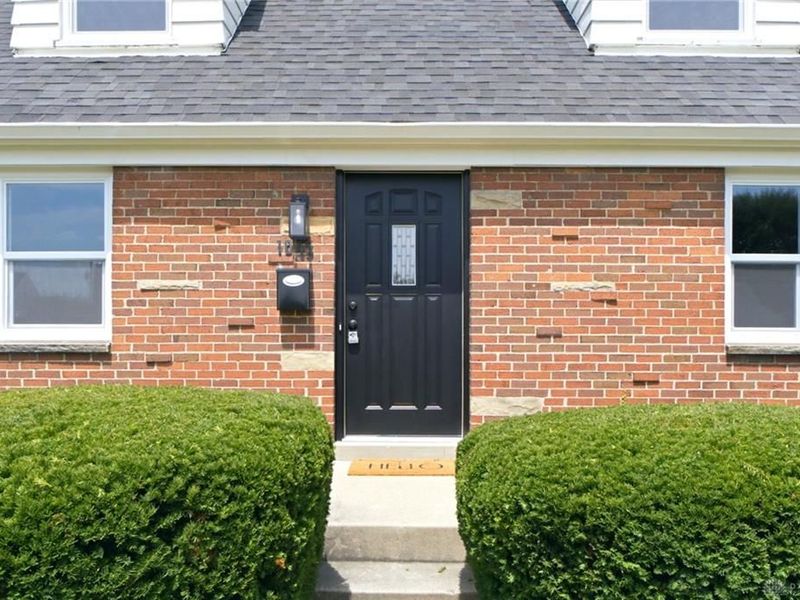 1045 Berkshire Road, Dayton, OH 45419 Photo 4